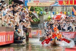 董路：吕孟洋正式加盟奥斯皮塔雷B队，与邝兆镭再次成为队友